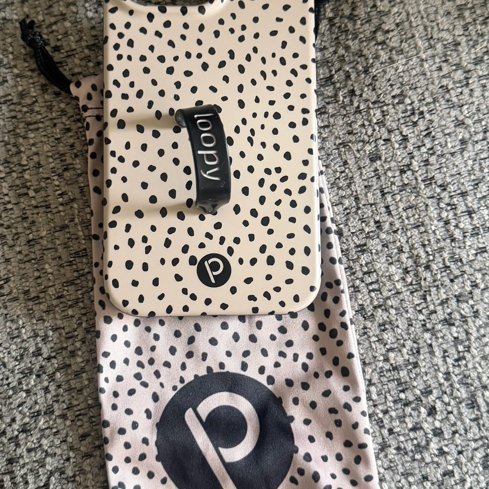 Loopy phone case  in Cream with Black Dots